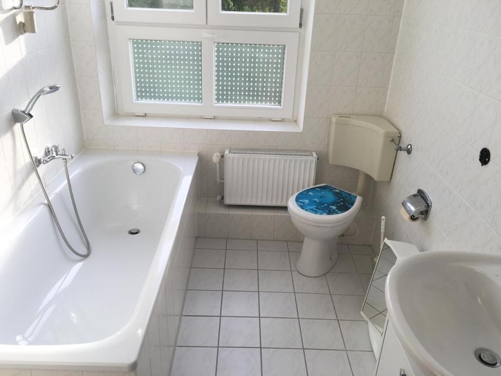 Gemuetliche Ferienwohnung Fuer 6 Personen Im Schloss Kastorf Knorrendorf Exteriér fotografie